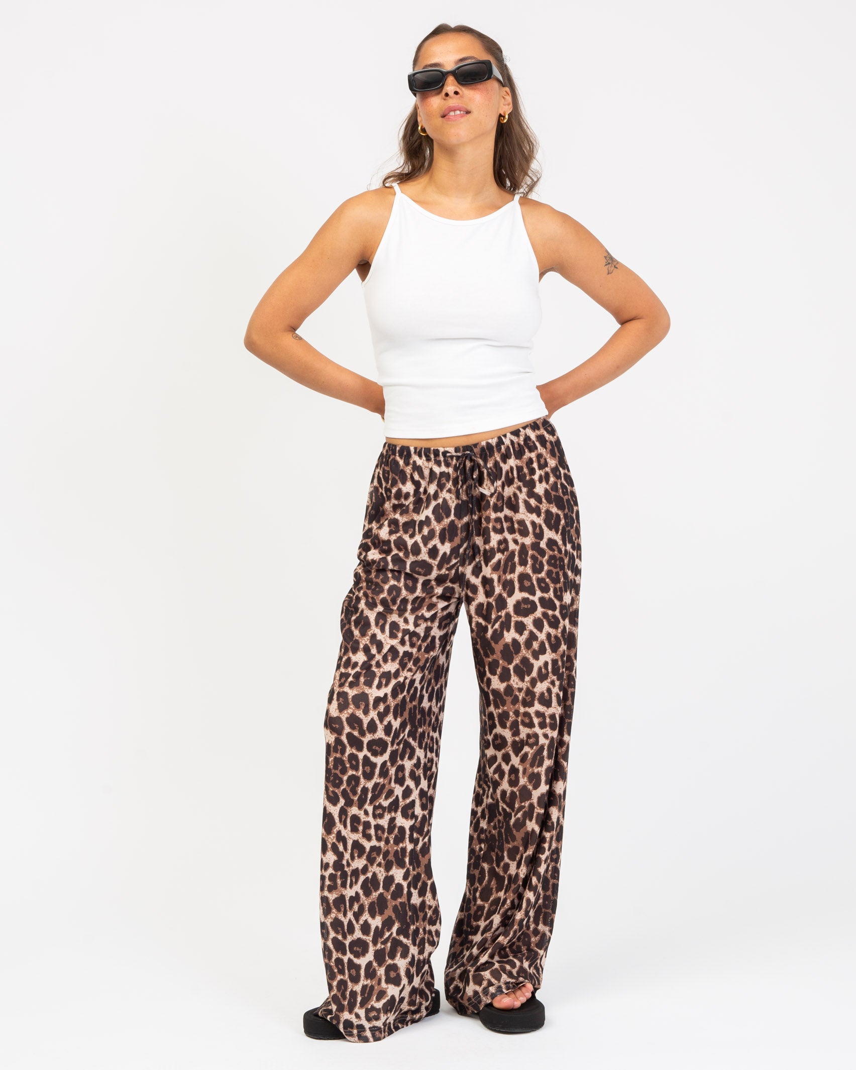 Lockere Mesh Hose mit Leoprint