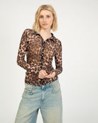 Taillierte Mesh Bluse mit Leoprint