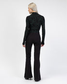 Body mit glitzerndem Marmormuster