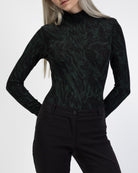 Body mit glitzerndem Marmormuster