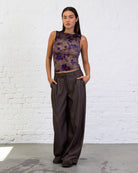 Samtiges Boatneck Top mit Blumenprint