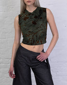 Top mit Blumenprint aus Samt