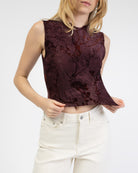 Top mit Blumenprint aus Samt