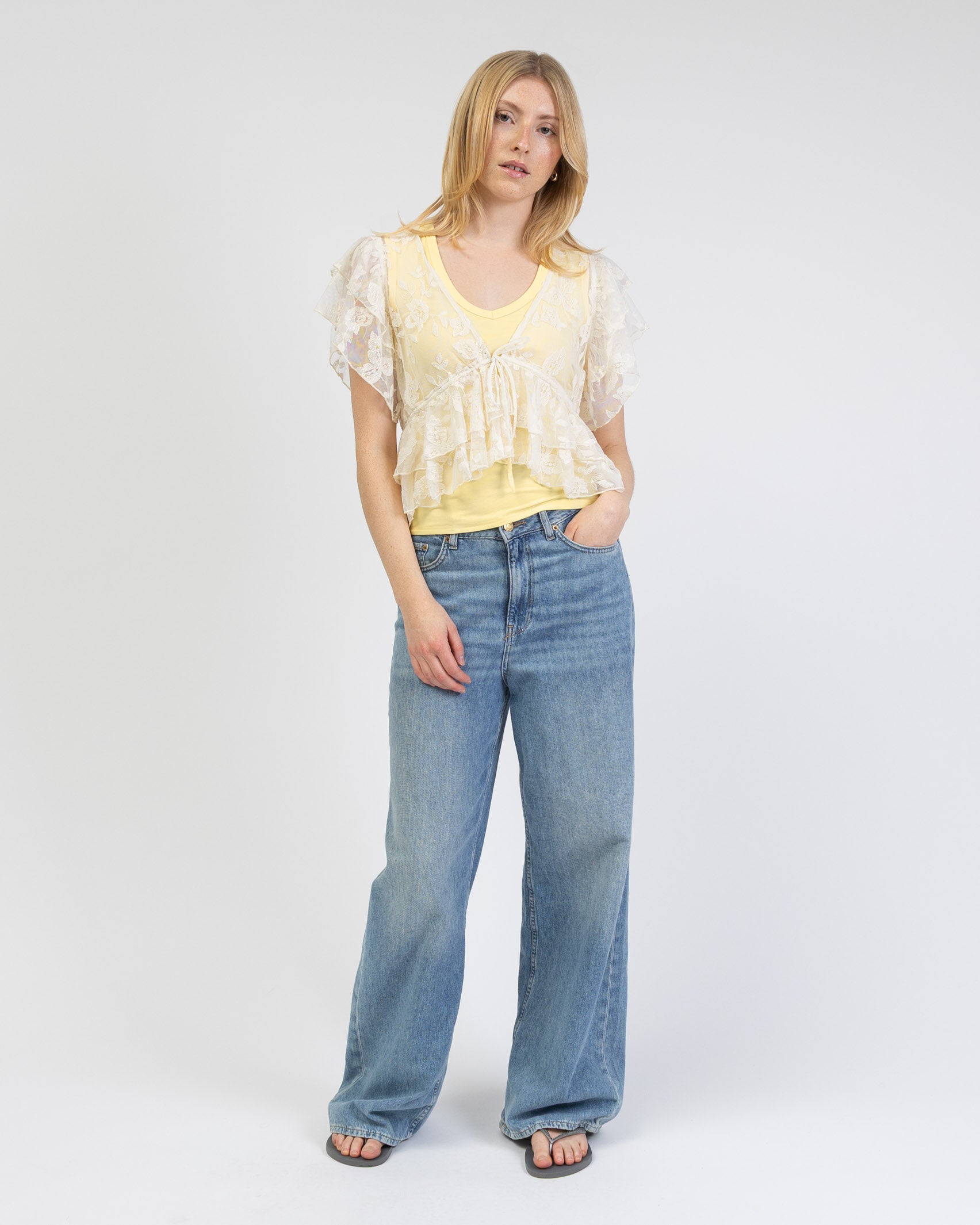 Rüschen Mesh Bluse mit floralem Print