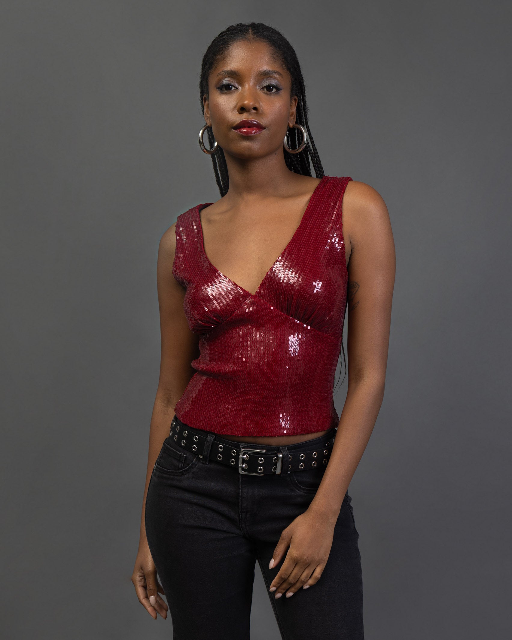 Top mit glänzenden Pailletten