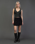 V-Neck Top mit bunt glitzernden Streifen