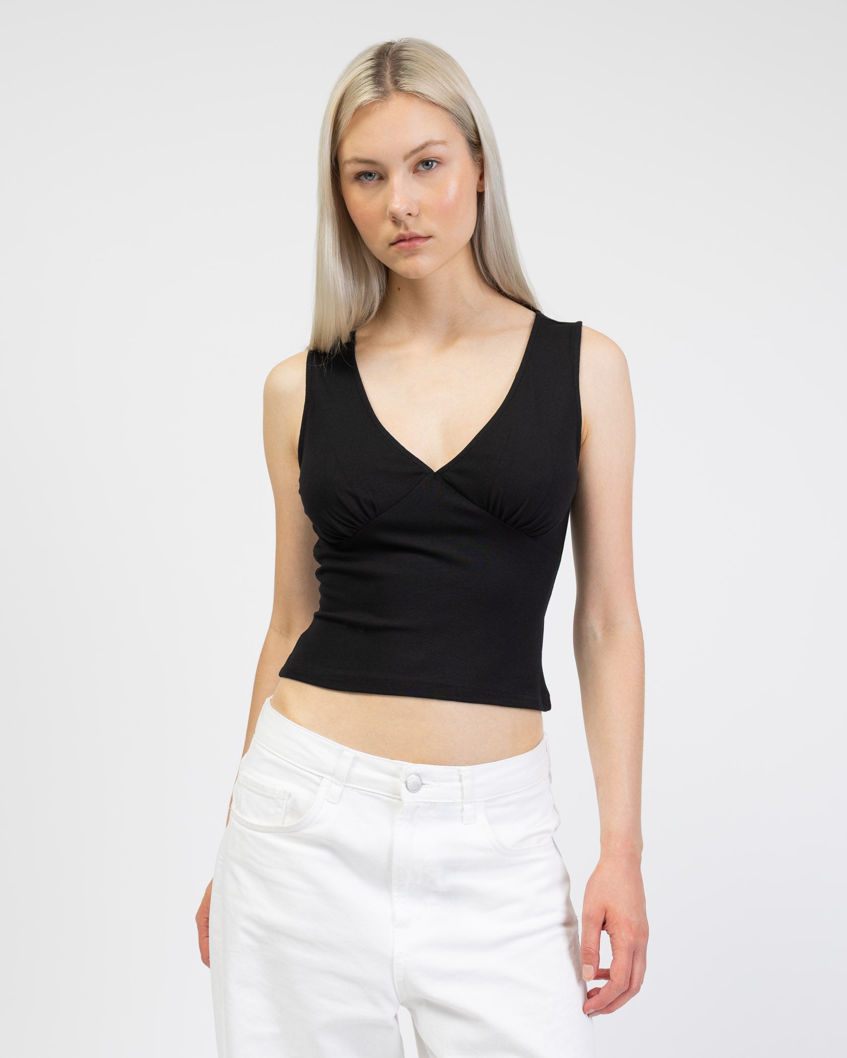 Basic Top mit V-Ausschnitt