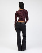 V-Neck Longshirt mit Blumenprint aus Samt