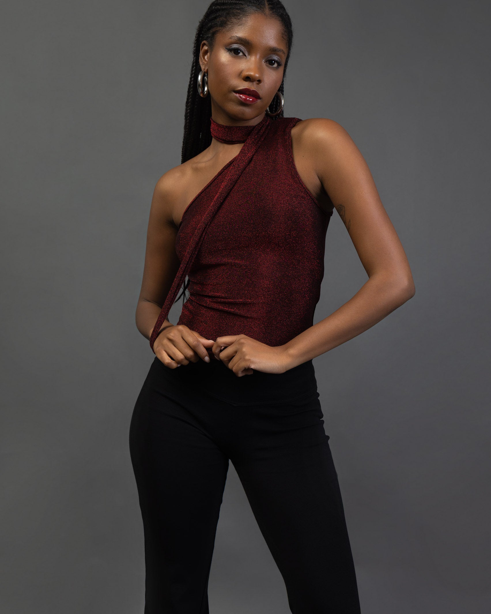 One Shoulder Top mit Schal