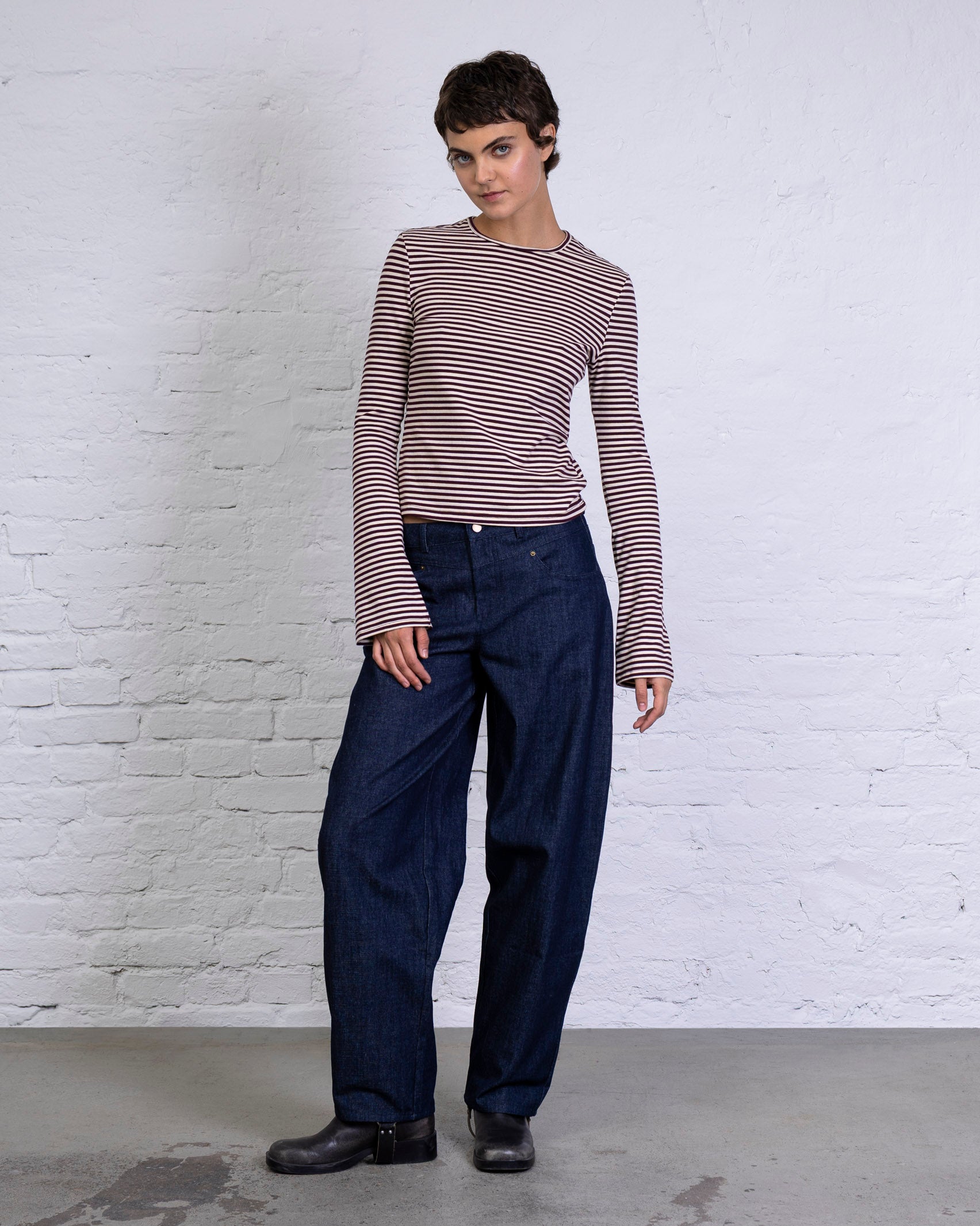 Gestreiftes Longshirt mit Trompetenärmeln