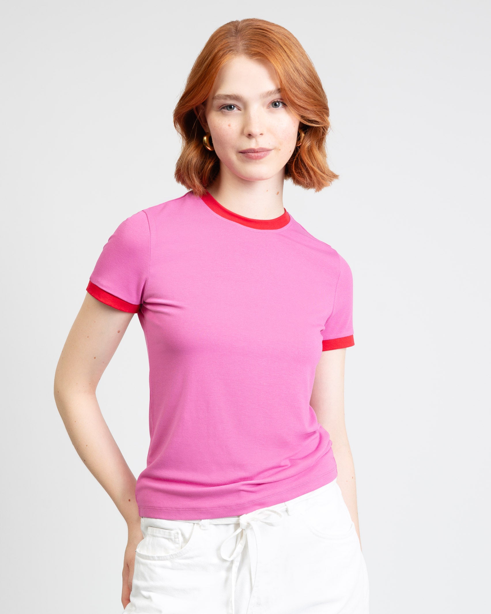 Basic T-Shirt mit abgesetzten Farben