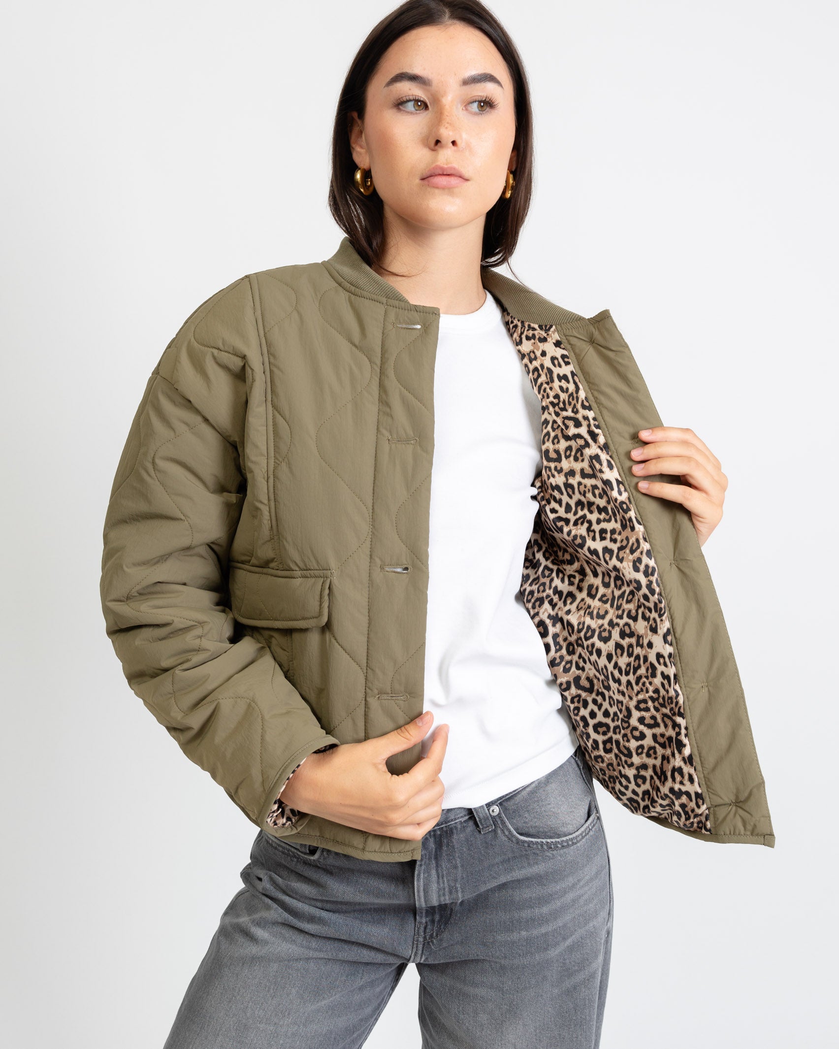 Gefütterte Übergangsjacke mit Leoprint