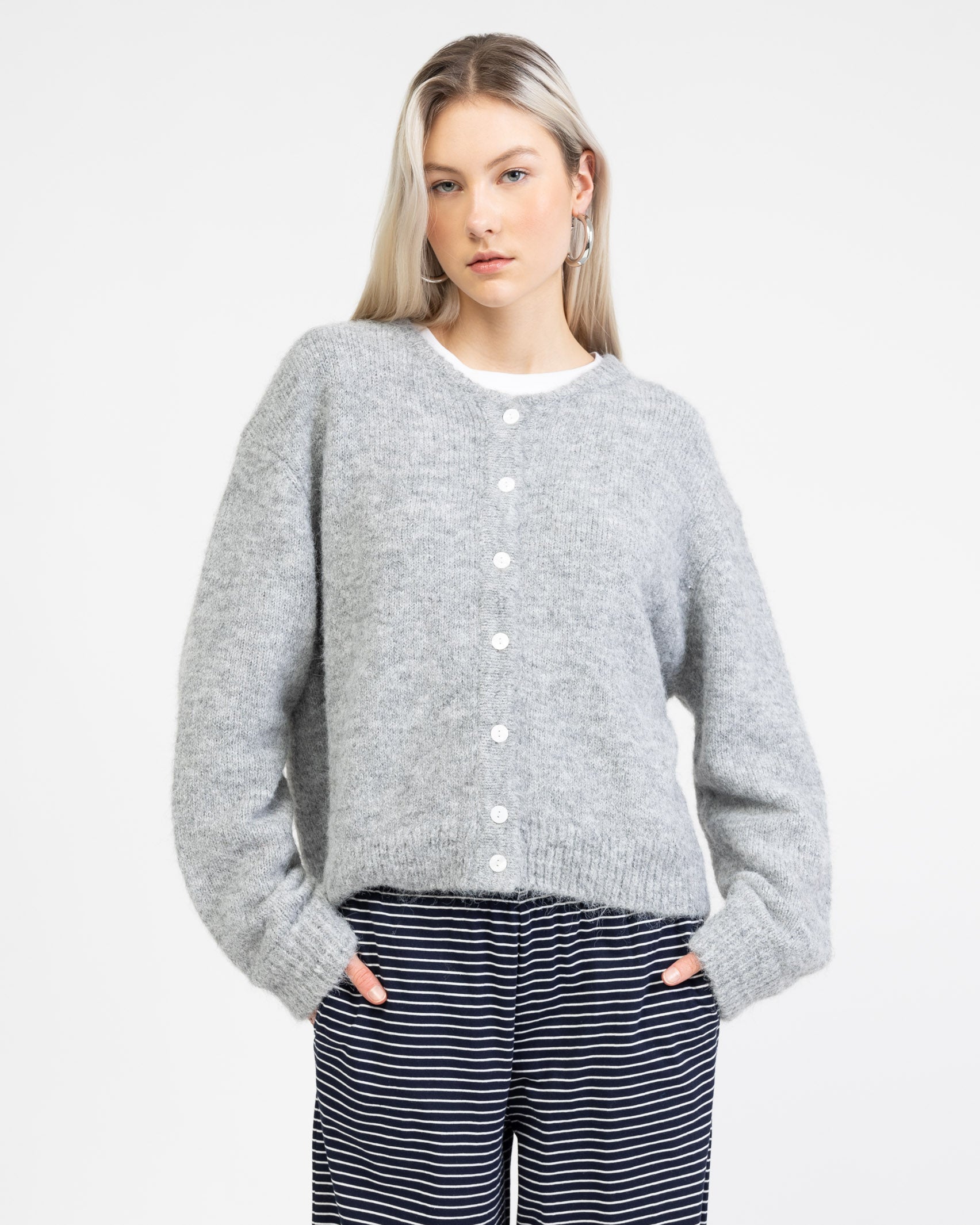 Weiche lockere Strickjacke