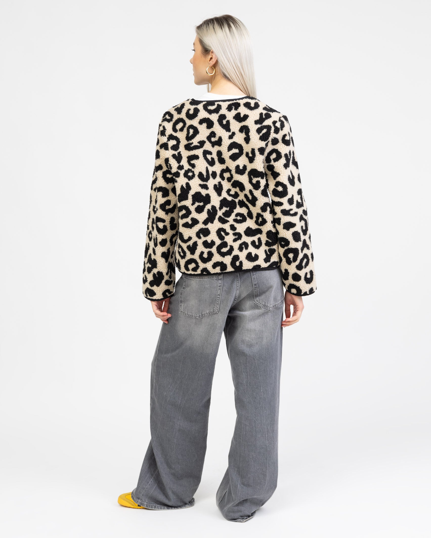 Teddyjacke mit Leoprint