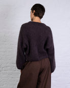 Klassischer Strickpullover mit weiten Ärmeln