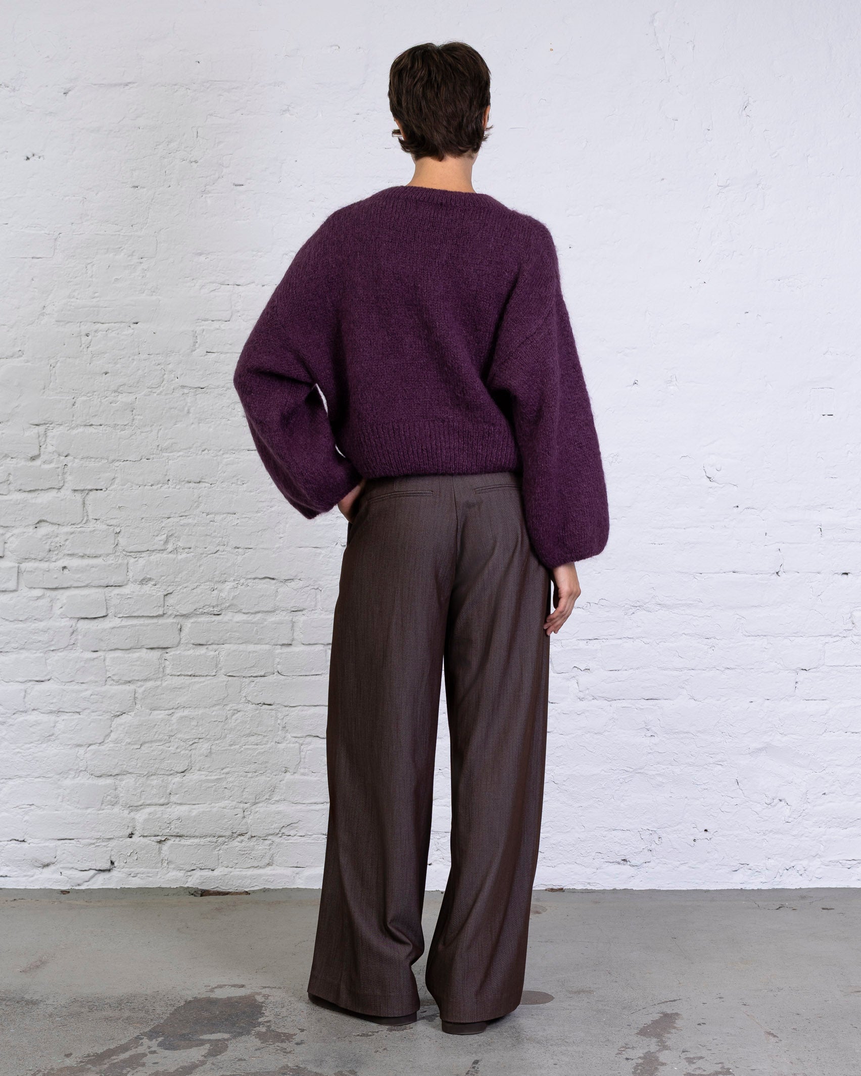 Klassischer Strickpullover mit weiten Ärmeln