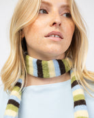 Dünner Schal gestreift Deatilaifnahme