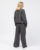 Leichte Bomberjacke von hinten