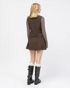 Wickelrock aus Viskose mit Bindedetail von hinten