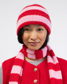 Weiche Mütze mit Streifen von vorne getragen