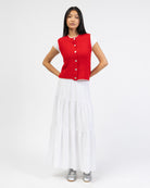 Strickpullunder mit Kontrastnaht kombiniert mit Maxirock