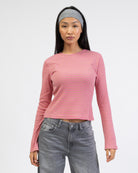 Buntes  Langarmshirt mit Rundhalsauschnitt von vorne