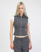 Kurzarmbluse mit Reißverschluss von vorne