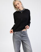 Strickjacke mit Kapuze im Detail