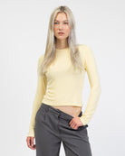 Langarmshirt mit Rundhalsausschnitt von vorne