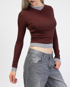 Langarmshirt mit Layering-Effekt im Detail