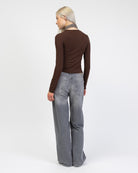 Langarmshirt mit Rundhalsausschnitt von hinten