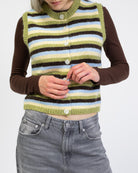 Gestreifter Pullunder mit Rundhalsausschnitt im detail