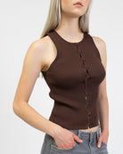 Top mit Knöpfen im Detail