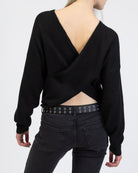 Wickelpullover mit V-Ausschnitt von hinten