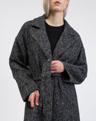 Mantel zum Binden im Detail