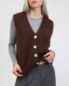 Pullunder mit V-Auschnitt im Detail