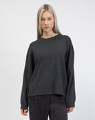 Klassischer Pullover mit Rundhalsausschnitt von vorne