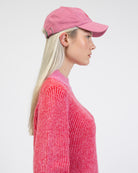 Cap mit "Broke" Print von der Seite