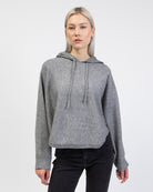 Pullover Poncho mit Kapuze von vorne