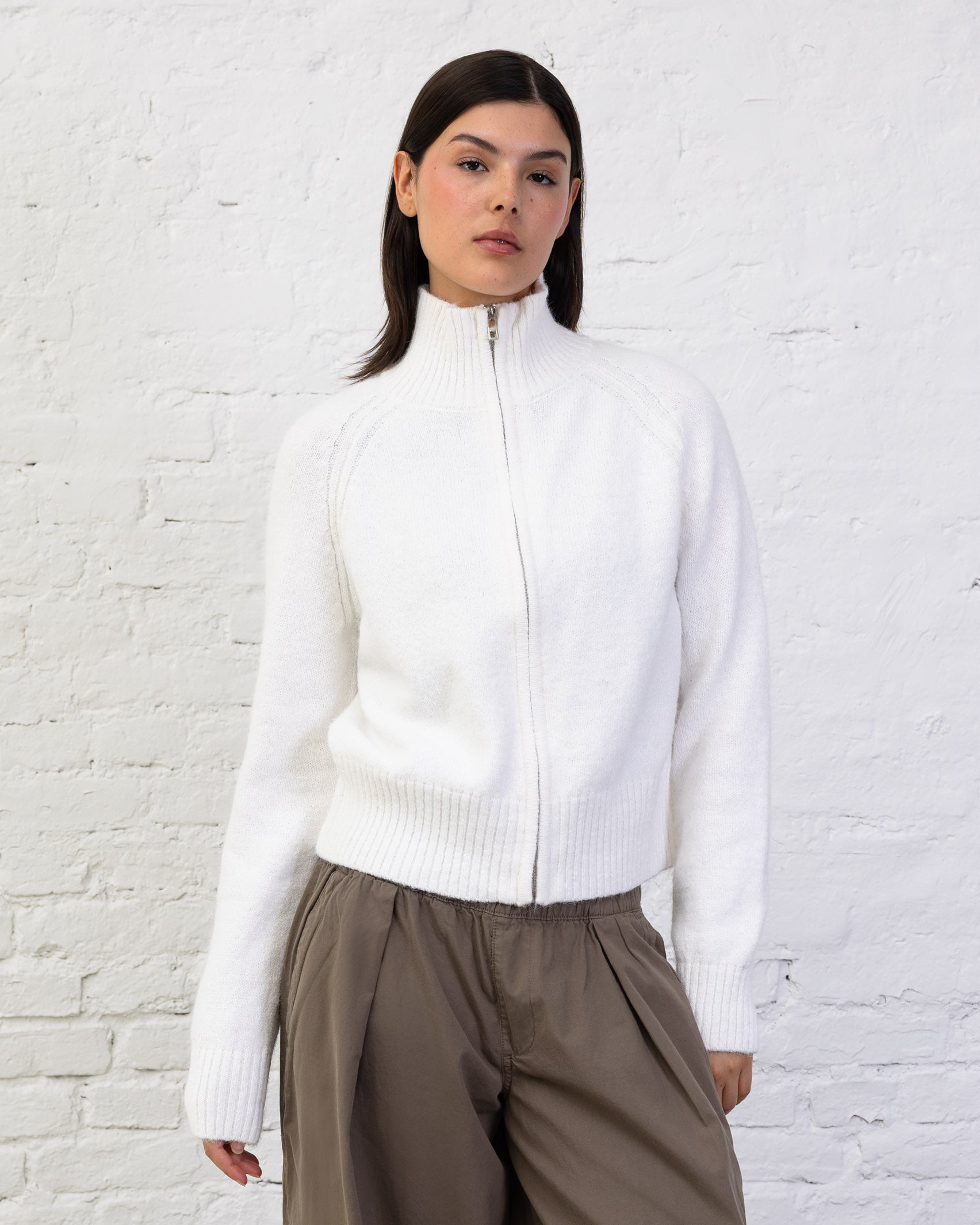 Strukturierte Strickjacke mit Stehkragen