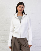 Strukturierte Strickjacke mit Stehkragen
