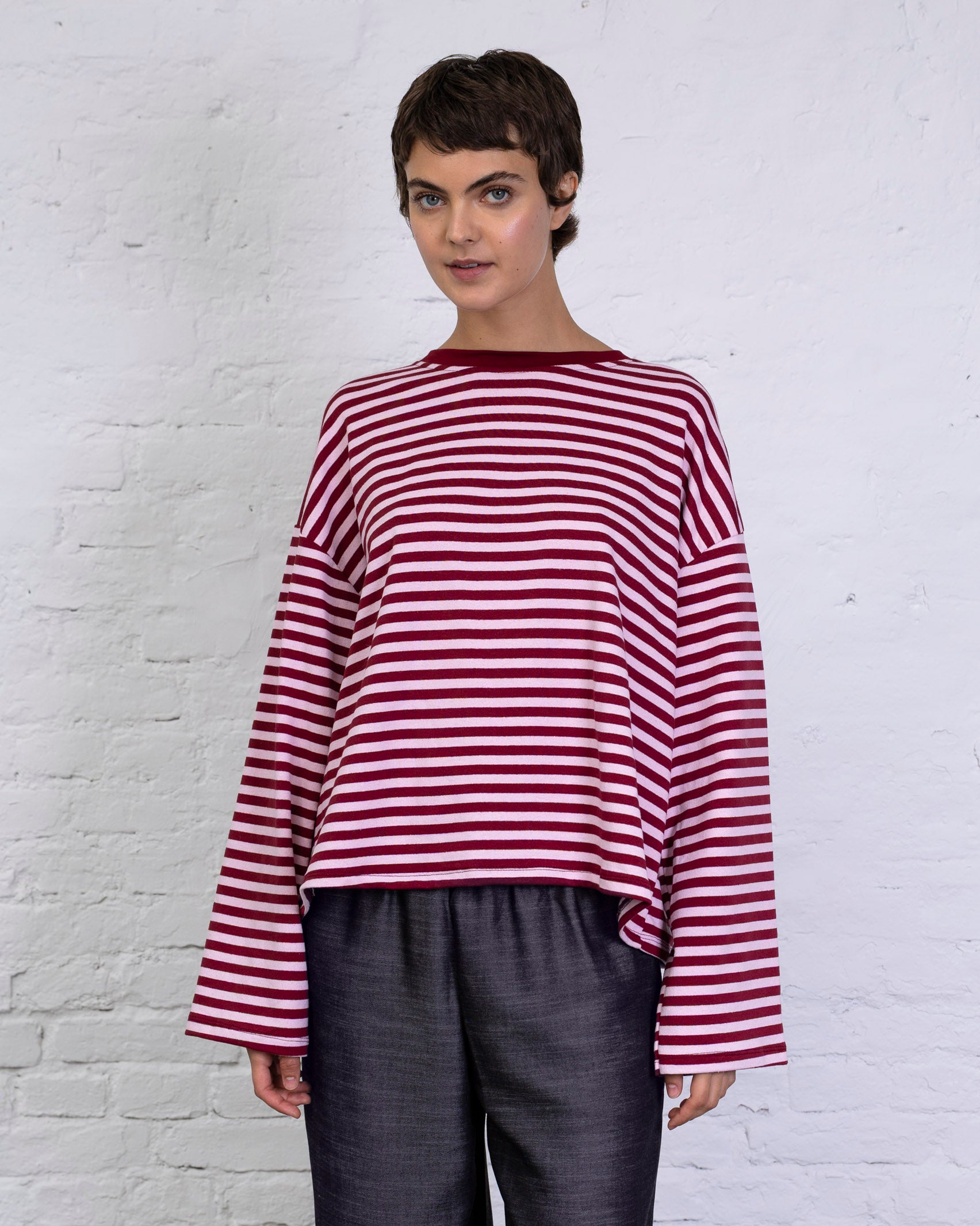 Lockeres Langarmshirt mit Streifen