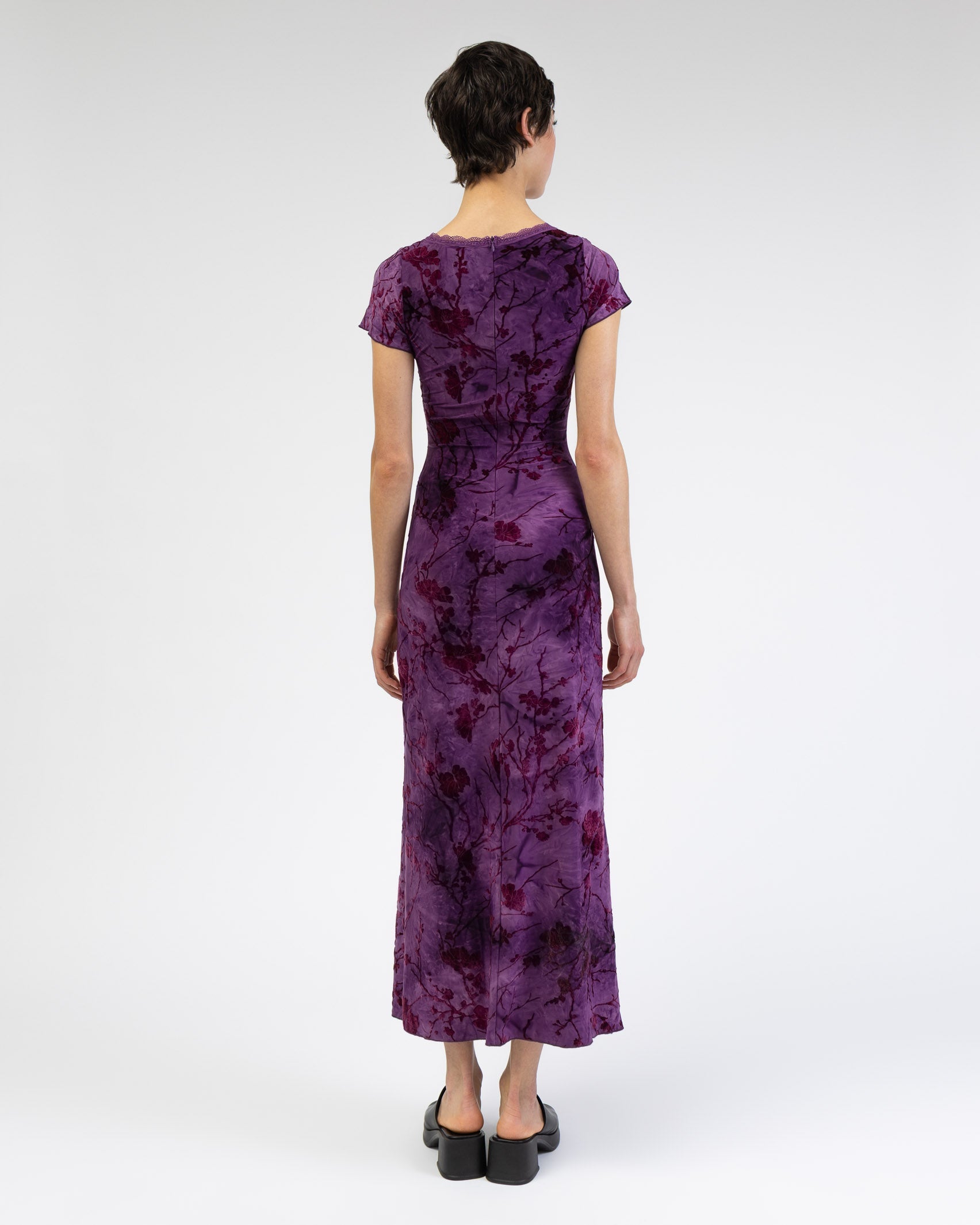 Maxikleid mit Blumenprint aus Samt