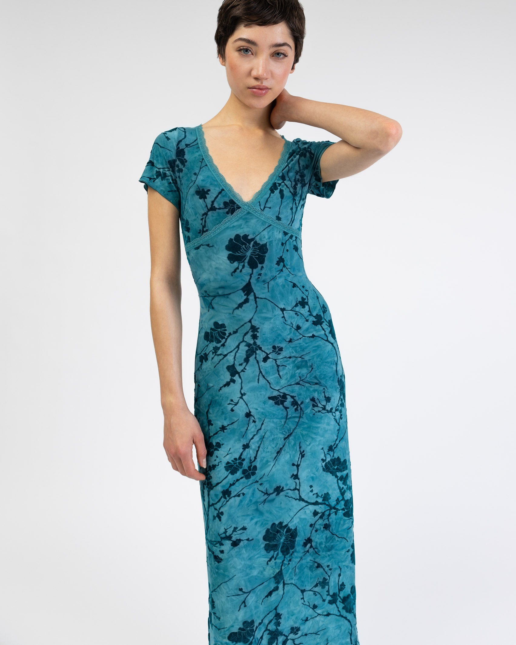 Maxikleid mit Blumenprint aus Samt