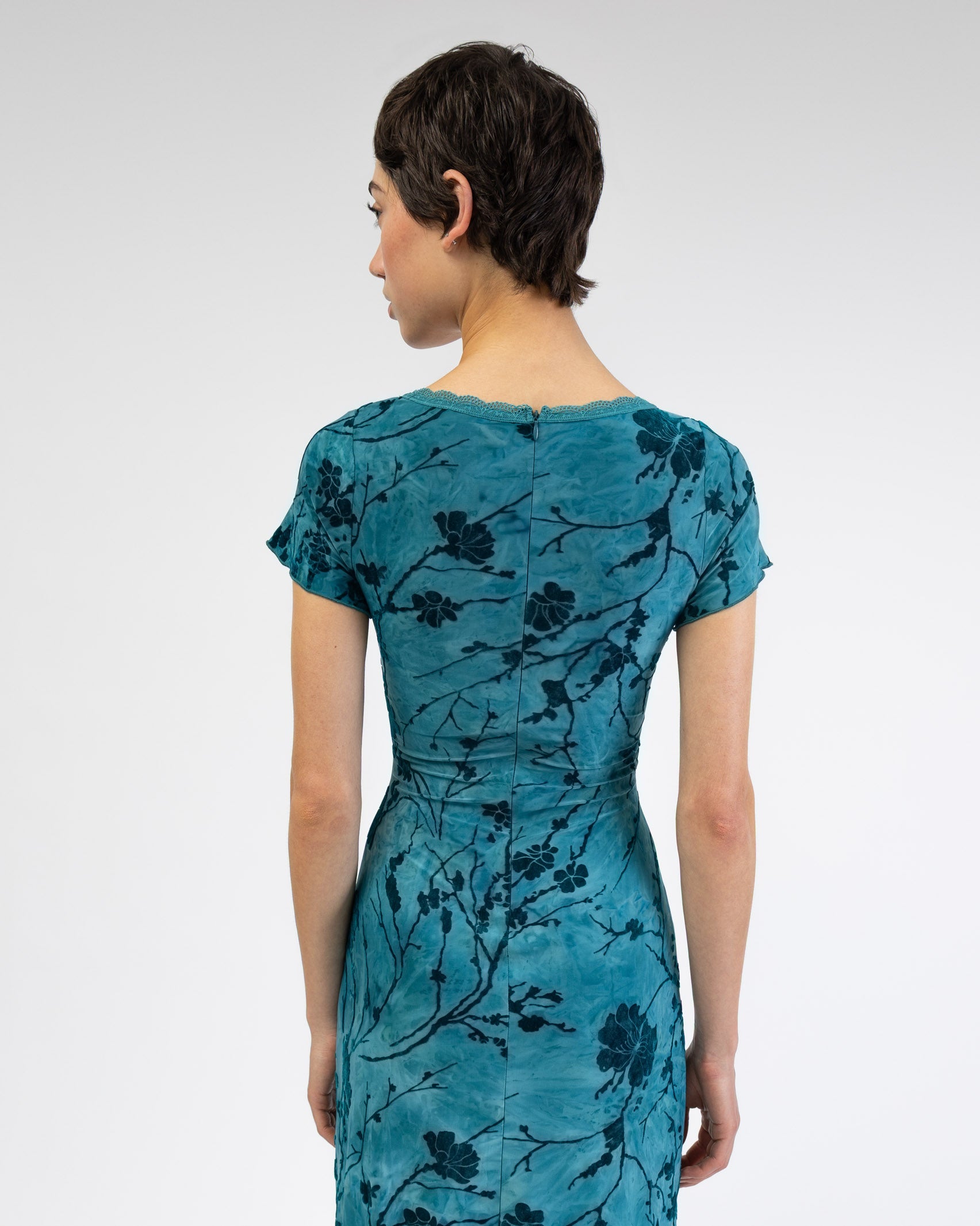 Maxikleid mit Blumenprint aus Samt