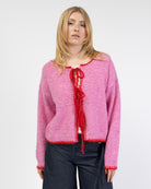 Strickjacke mit Bindebändern