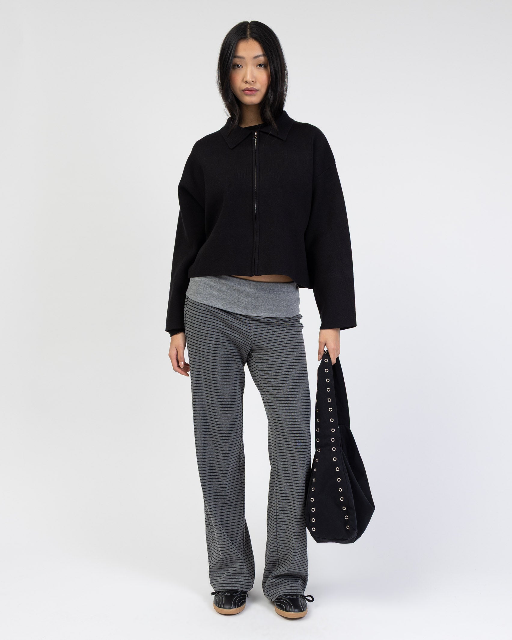 Kastige Strickjacke mit Reißverschluss