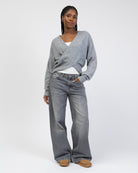 Wickelpullover mit V-Ausschnitt