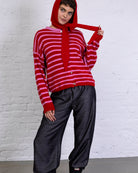 Weiche gestreifte Strickjacke