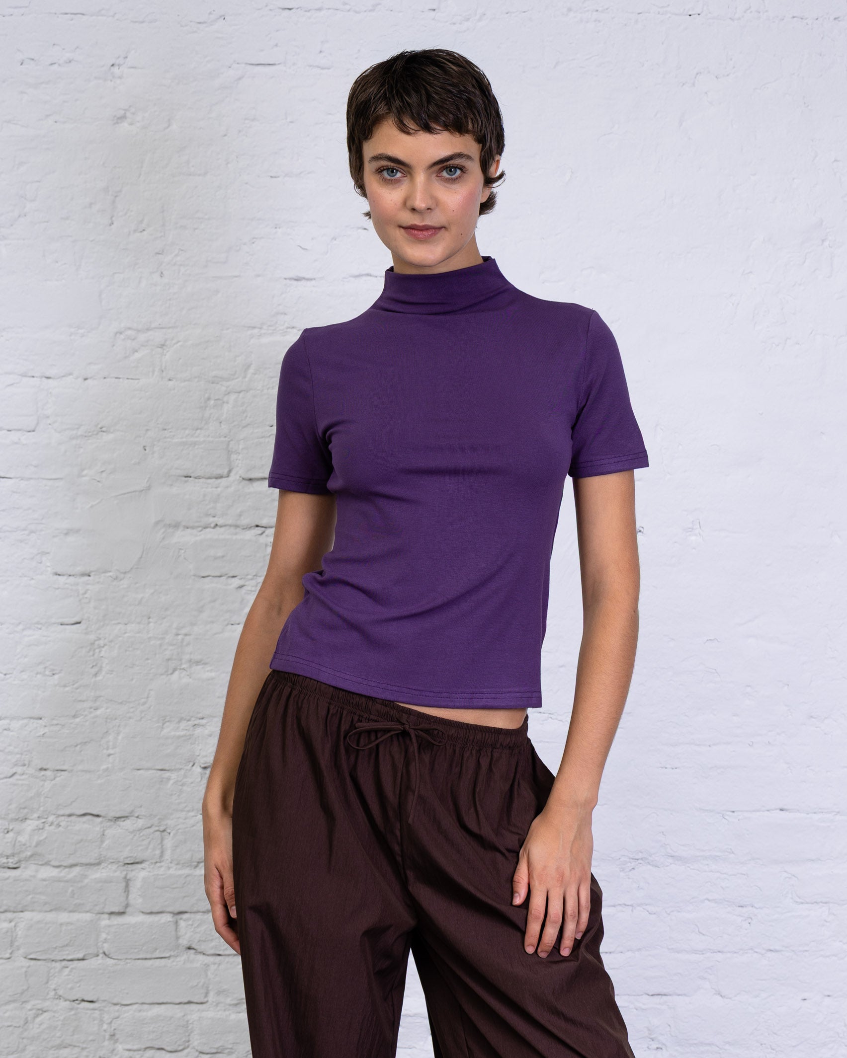 Basic T-Shirt mit Stehkragen